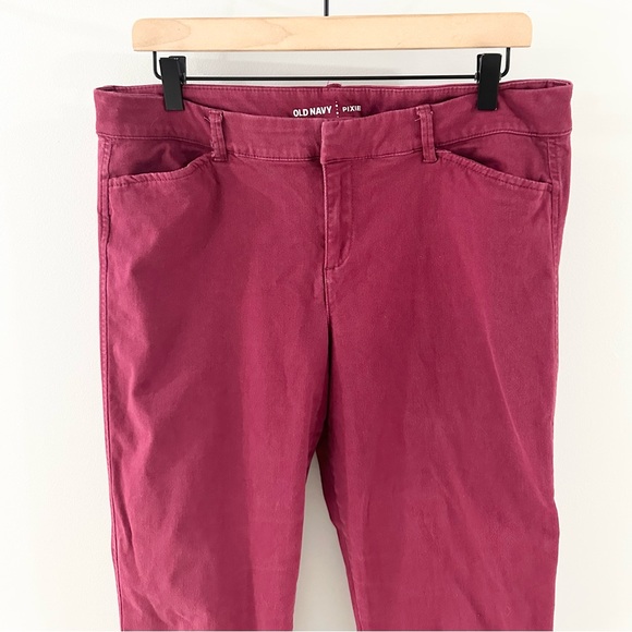 Old Navy Mid Rise Pixie Ankle Pants Fuchsia Size 12 Regular - Picture 3 of 6